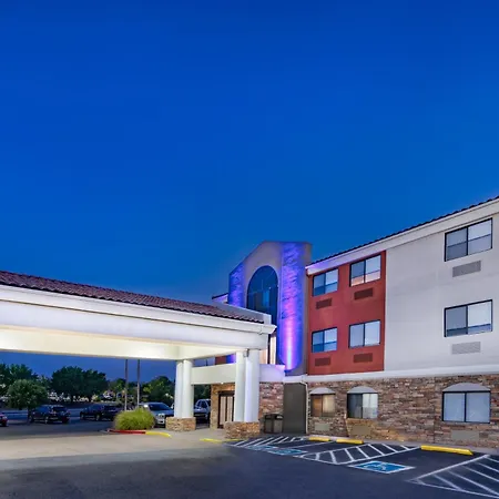 Holiday Inn Express Hotel & Suites Albuquerque - North Balloon Fiesta Park By Ihg-3
